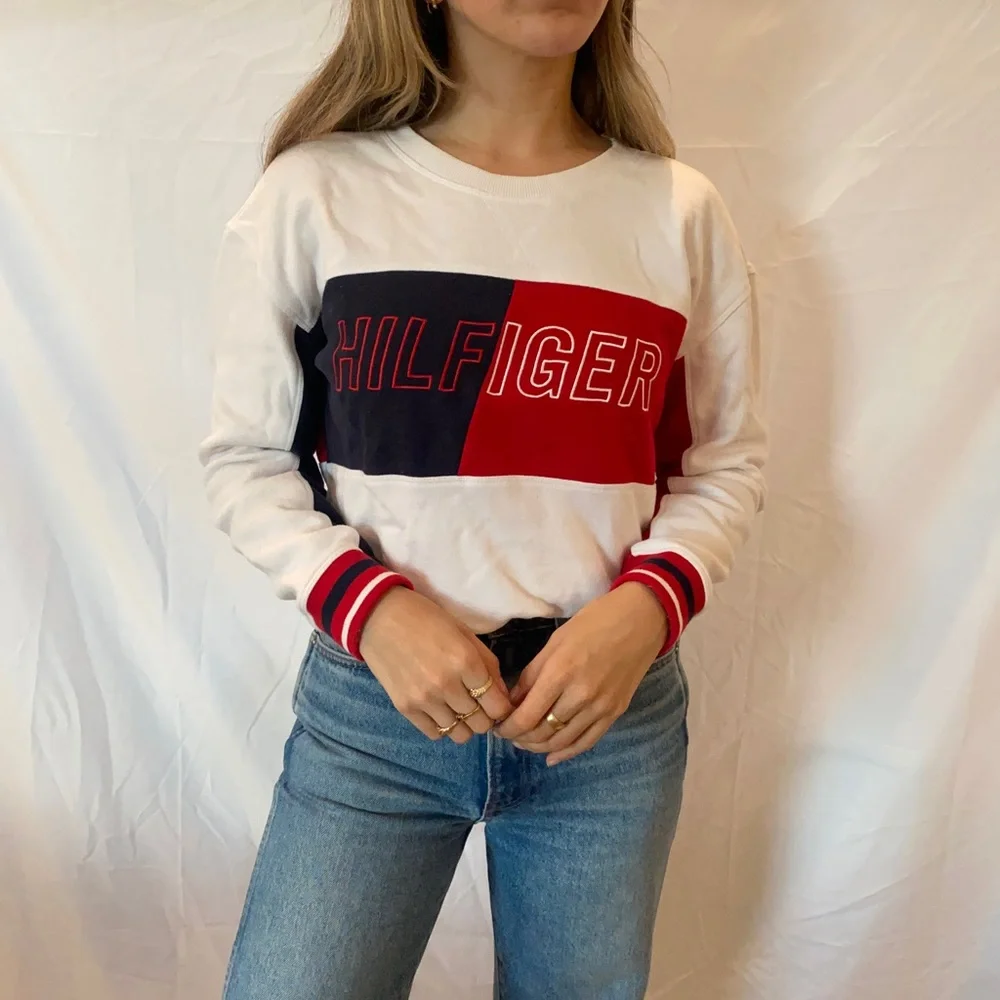 Sweater - Picture 1 of 6